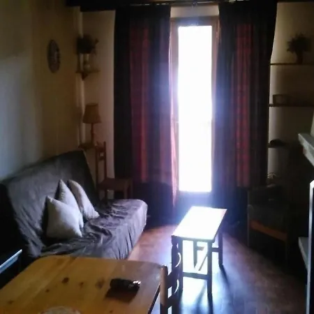 Chalet Formigueres, 4 Pieces, 6 Personnes - Fr-1-295-16 *